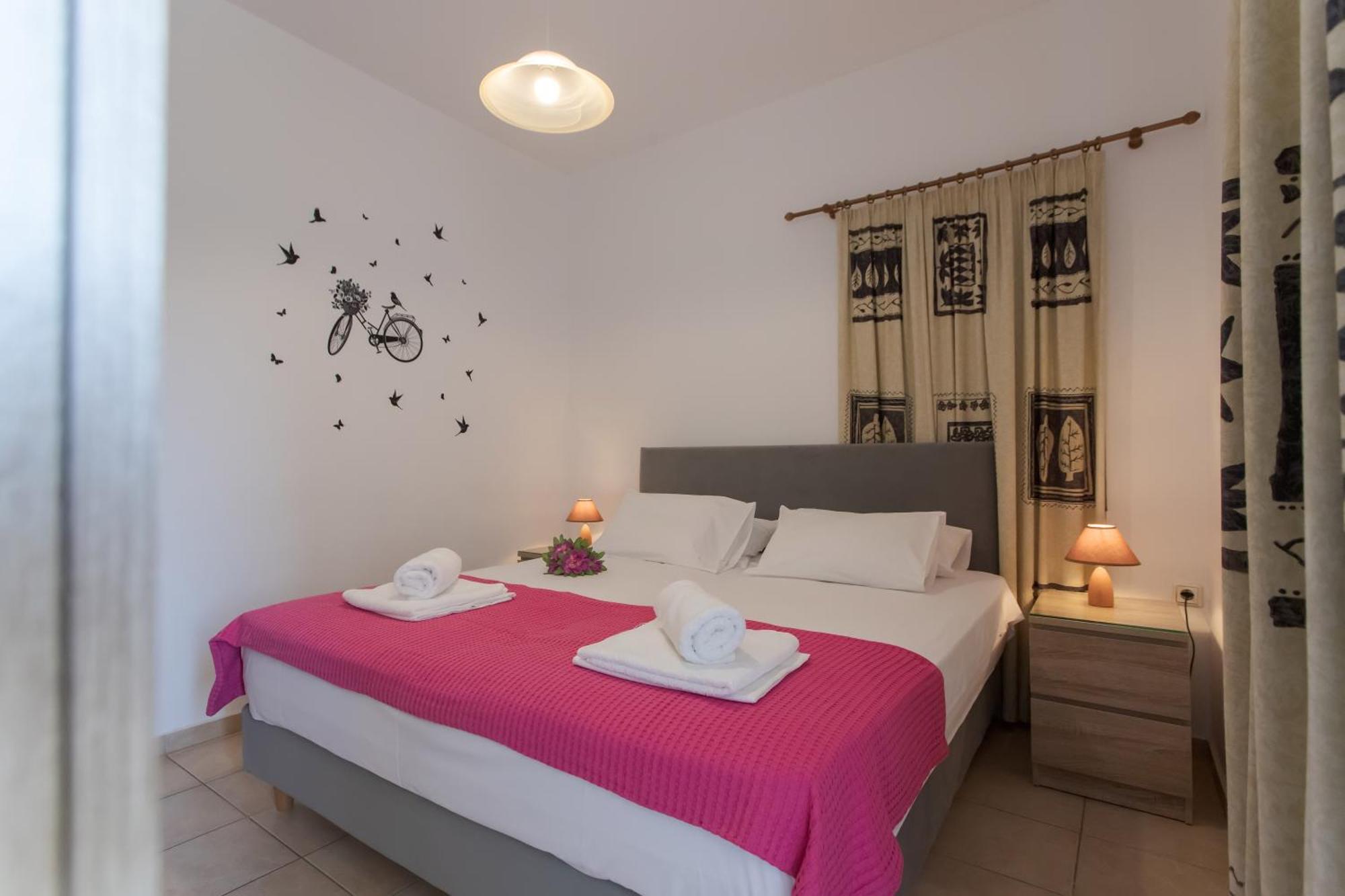 אלמירידה Manos Apartments חדר תמונה
