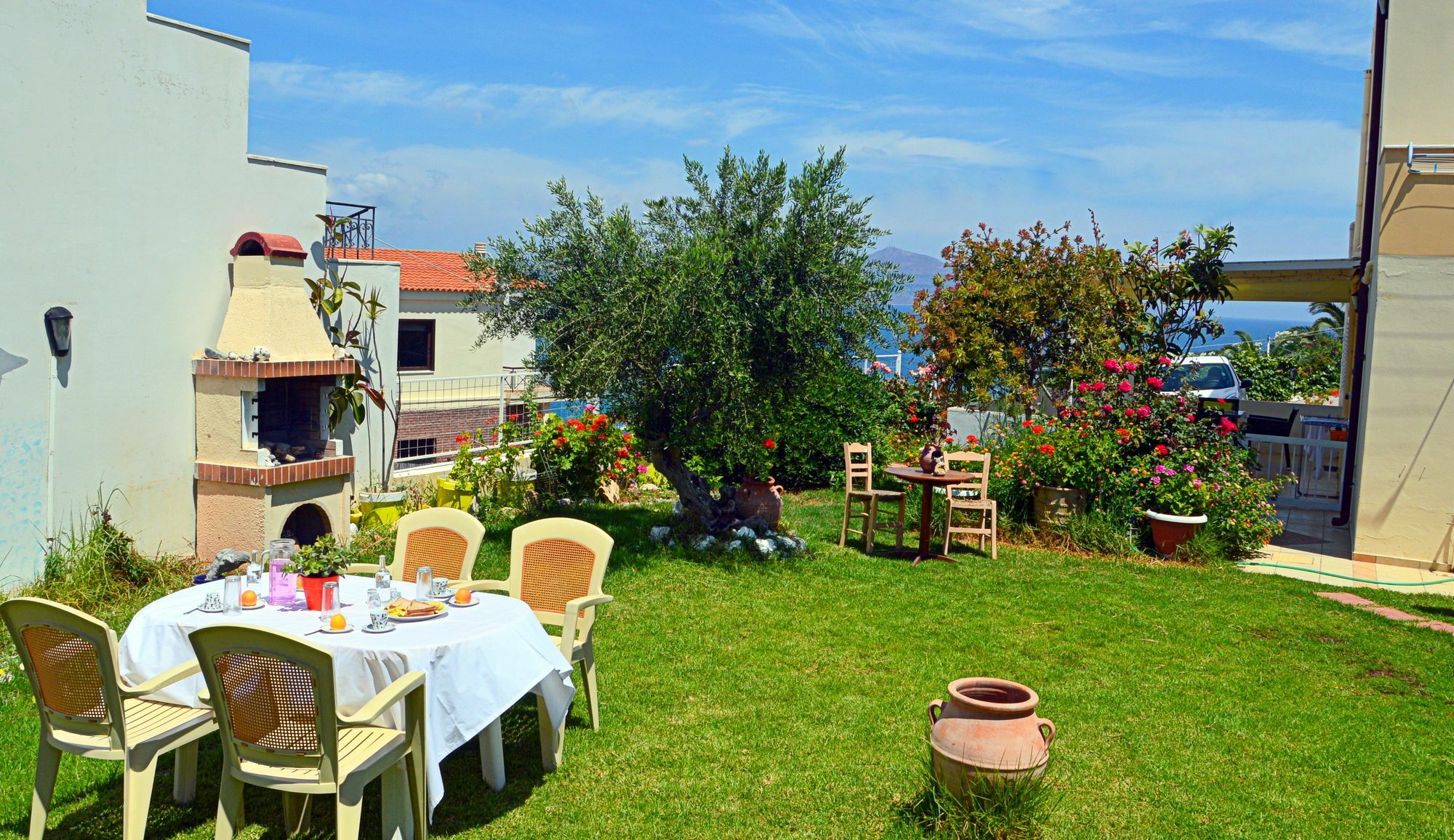 אלמירידה Manos Apartments מראה חיצוני תמונה